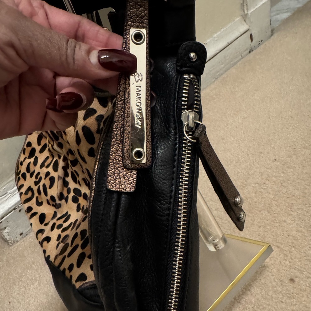 B. Makowsky Black leather and Leopard Shoulder Bag - Picture 6 of 11